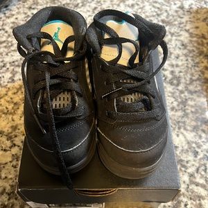 COPY - Jordan toddler shoes